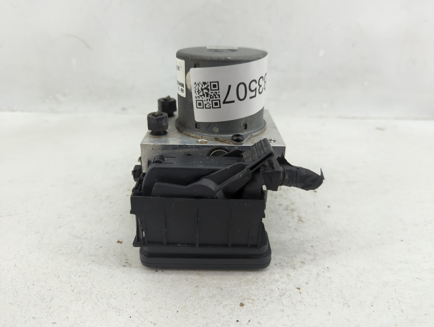 2013 Hyundai Veloster ABS Pump Control Module Replacement P/N:BE6003G604 Fits OEM Used Auto Parts - Oemusedautoparts1.com