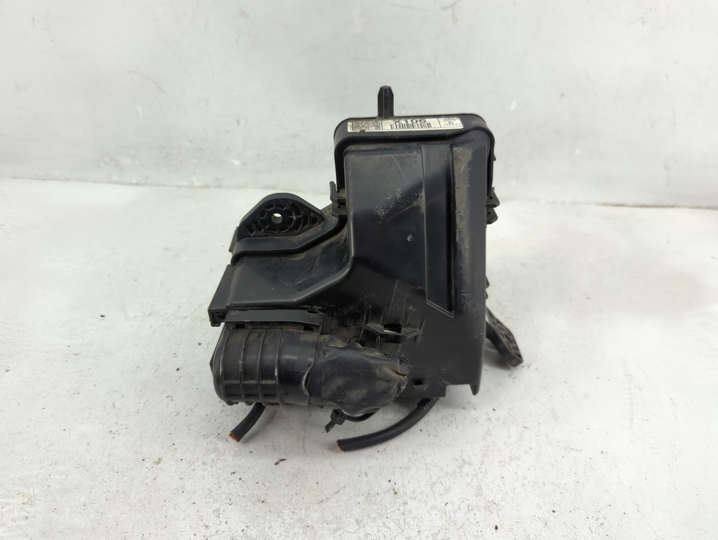 2012-2014 Hyundai Veloster Fusebox Fuse Box Panel Relay Module Fits Fits 2012 2013 2014 OEM Used Auto Parts - Oemusedautopar
