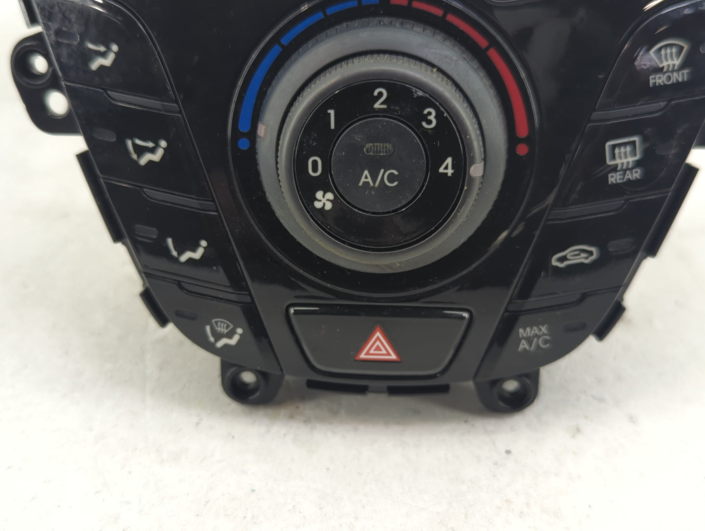 2012-2017 Hyundai Veloster Climate Control Module Temperature AC/Heater Replacement P/N:97250-2V010 Fits OEM Used Auto Parts
