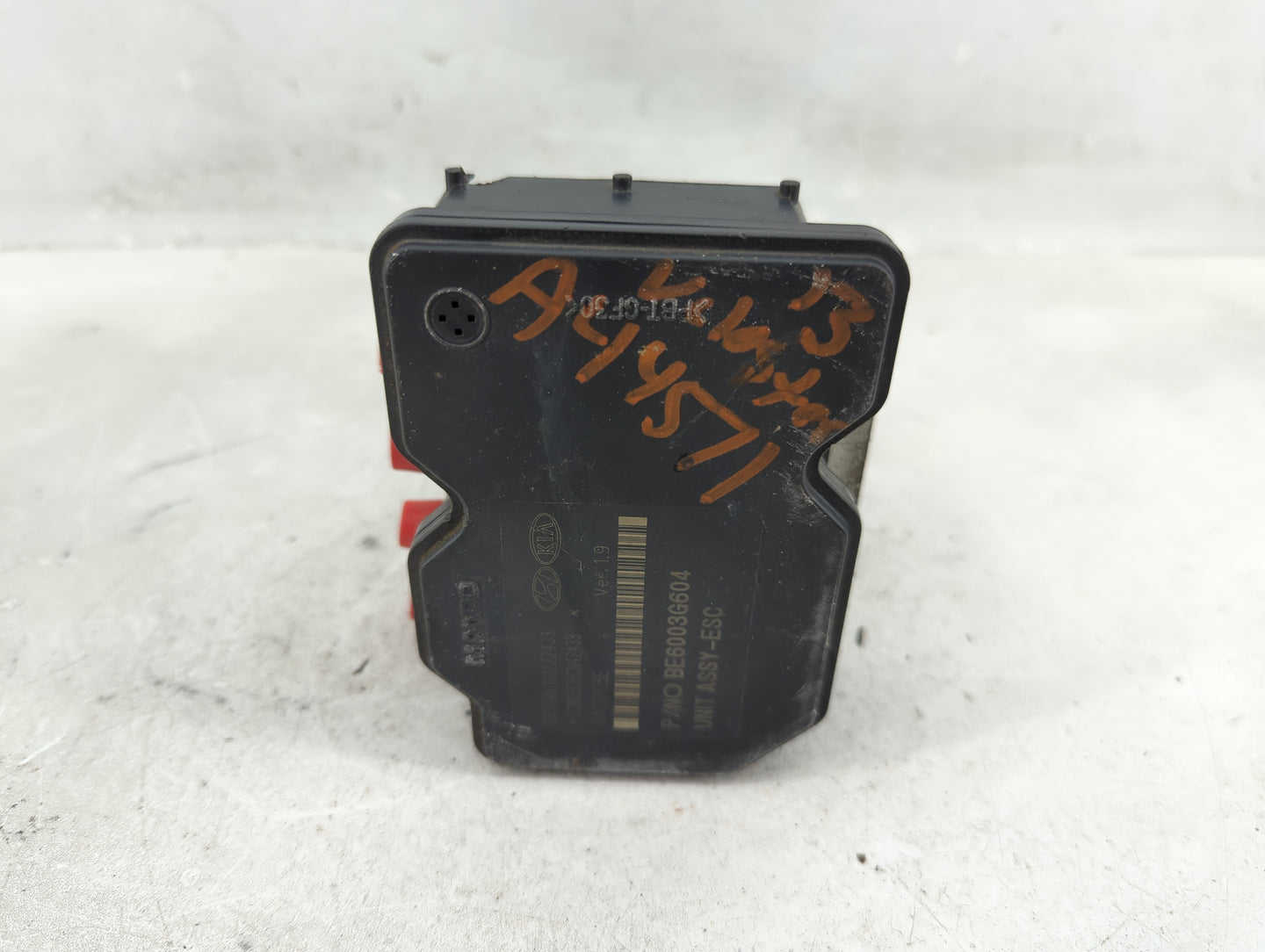 2012-2013 Hyundai Veloster ABS Pump Control Module Replacement P/N:58920-2V450 Fits Fits 2012 2013 OEM Used Auto Parts - Oem