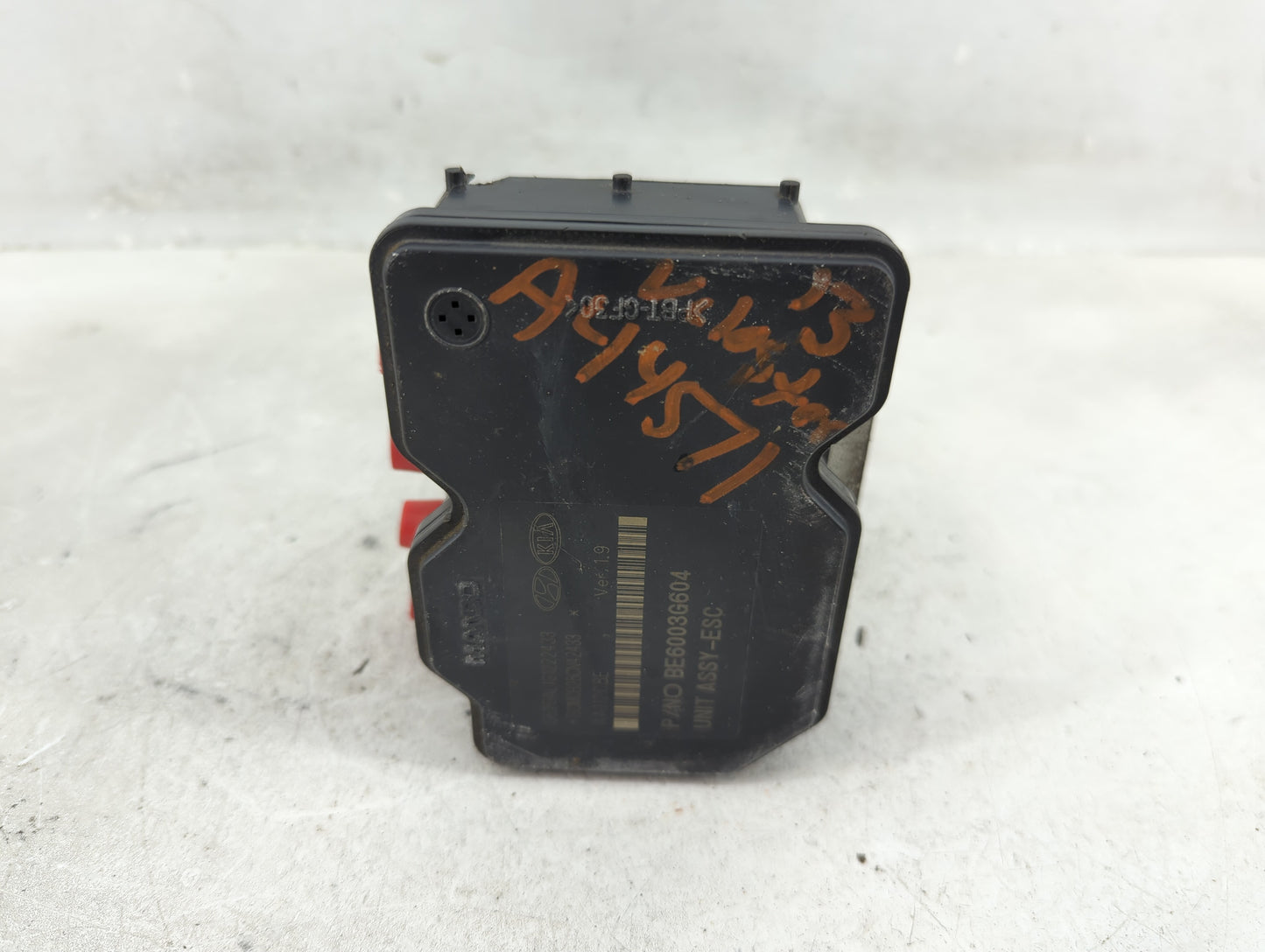 2012-2013 Hyundai Veloster ABS Pump Control Module Replacement P/N:58920-2V450 Fits Fits 2012 2013 OEM Used Auto Parts - Oem
