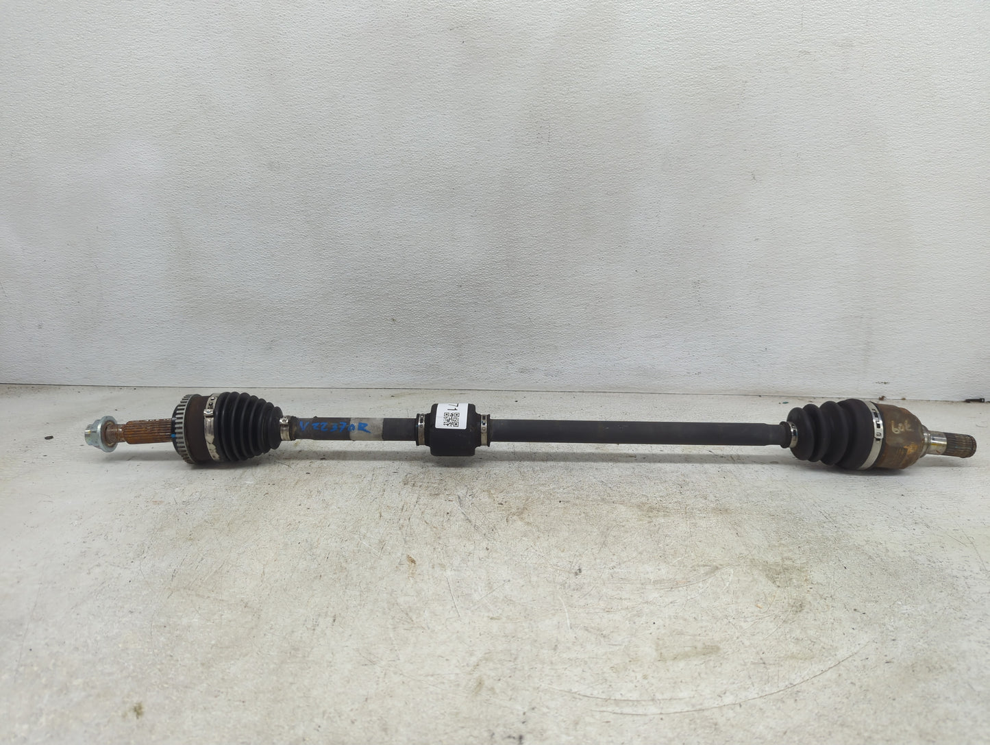 Hyundai Veloster Axle Shaft Front Passenger Cv C/v - Oemusedautoparts1.com