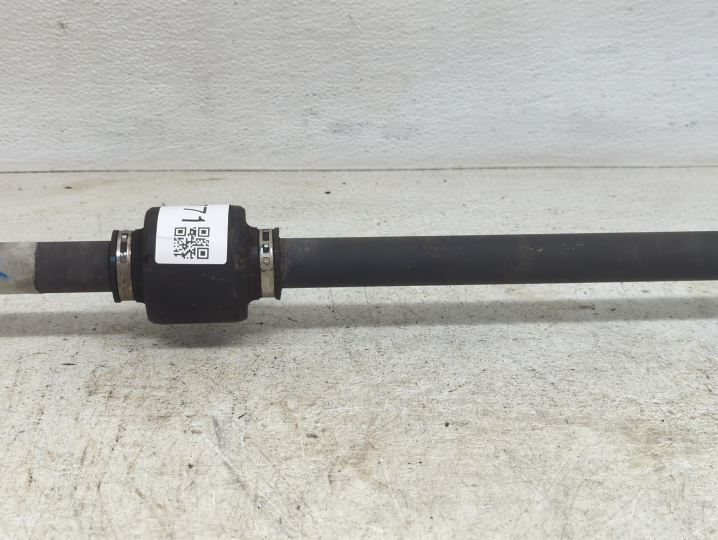 Hyundai Veloster Axle Shaft Front Passenger Cv C/v - Oemusedautoparts1.com