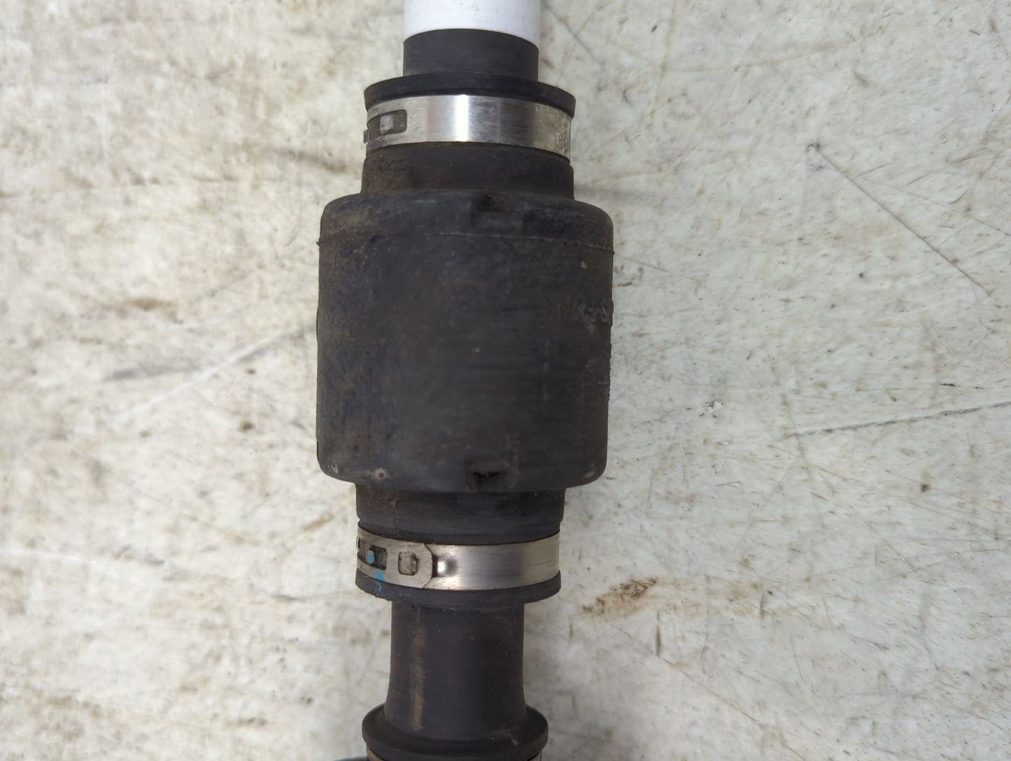 2012-2017 Hyundai Veloster Axle Shaft Front Driver Cv C/v - Oemusedautoparts1.com