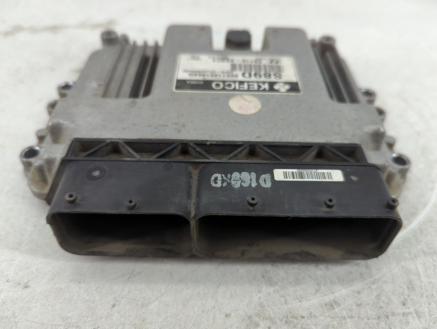 2013-2014 Hyundai Veloster PCM Engine Control Computer ECU ECM PCU OEM P/N:39110-2BBC7 9001120169KD Fits Fits 2013 2014 OEM 