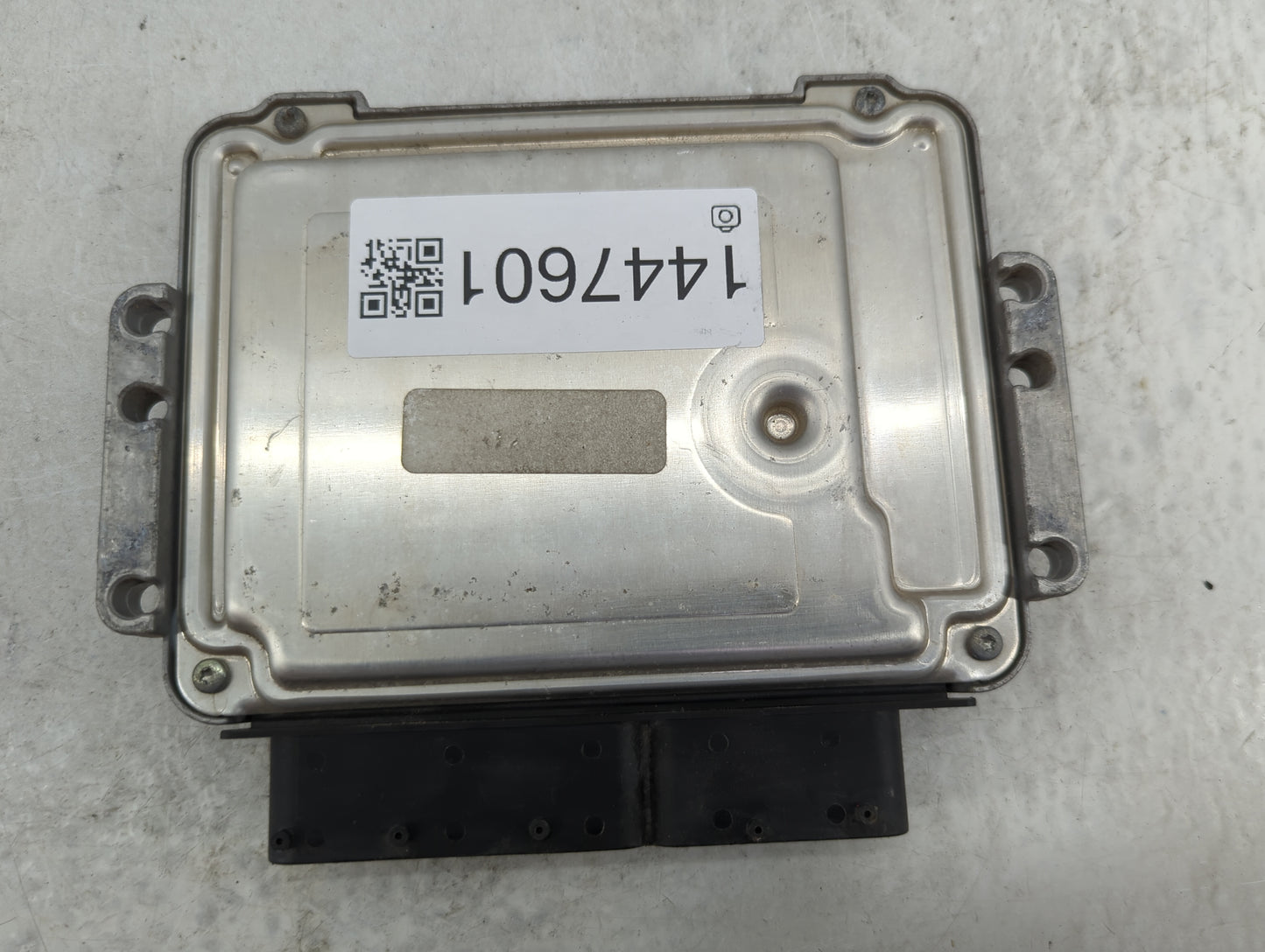 2013-2014 Hyundai Veloster PCM Engine Control Computer ECU ECM PCU OEM P/N:39110-2BBC7 9001120169KD Fits Fits 2013 2014 OEM 