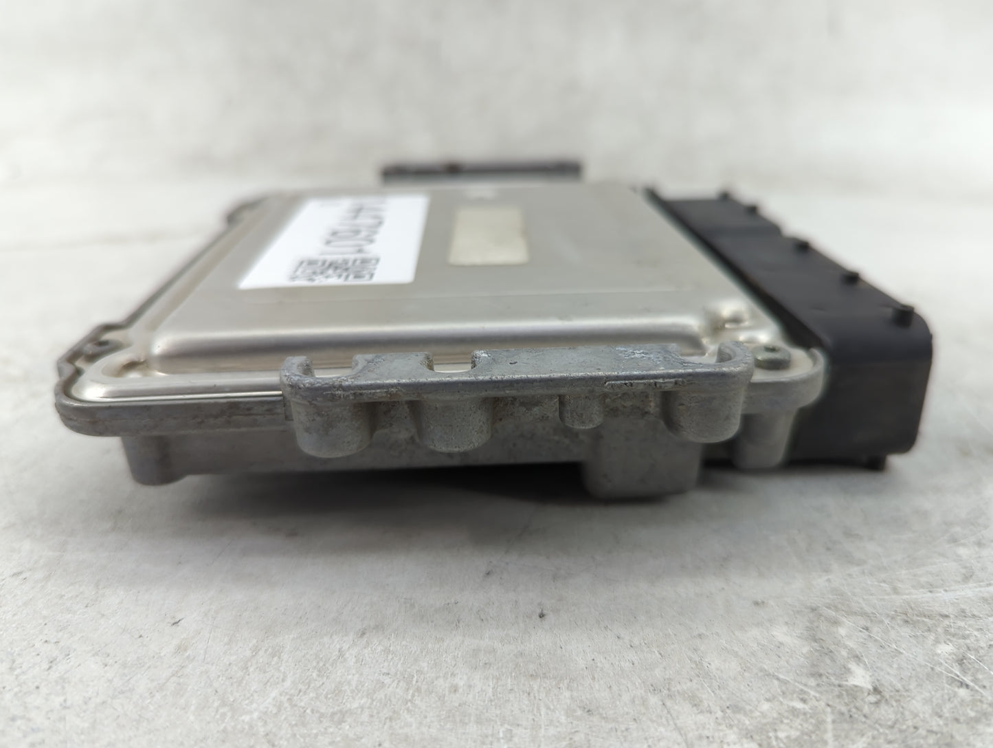 2013-2014 Hyundai Veloster PCM Engine Control Computer ECU ECM PCU OEM P/N:39110-2BBC7 9001120169KD Fits Fits 2013 2014 OEM 