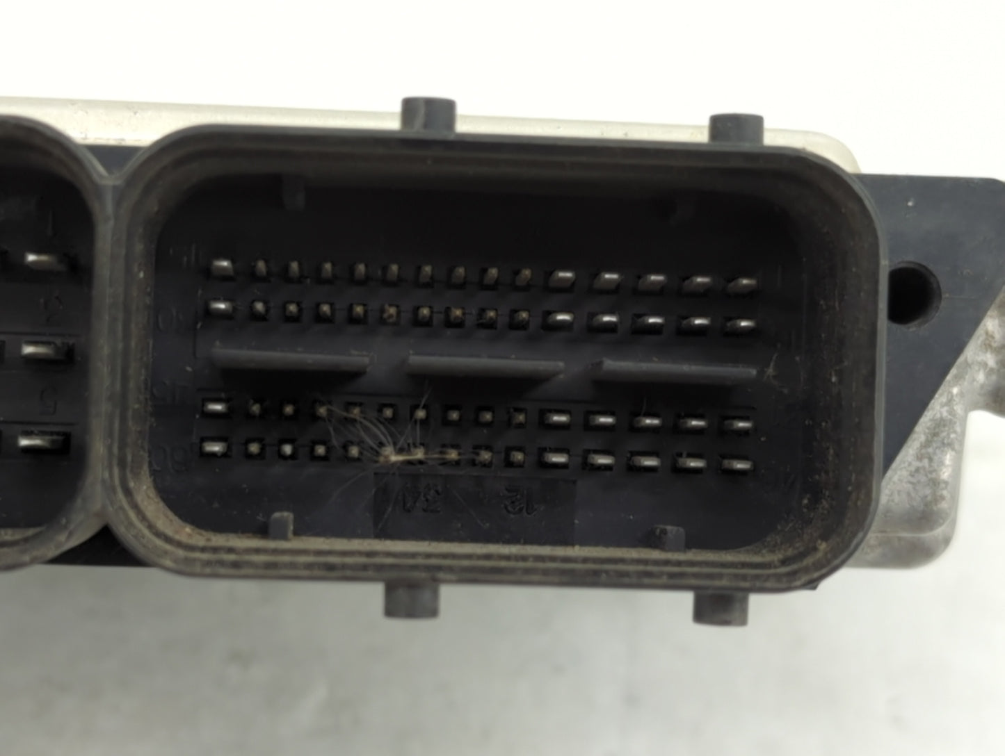 2013-2014 Hyundai Veloster PCM Engine Control Computer ECU ECM PCU OEM P/N:39110-2BBC7 S89D9001120169KD Fits Fits 2013 2014 