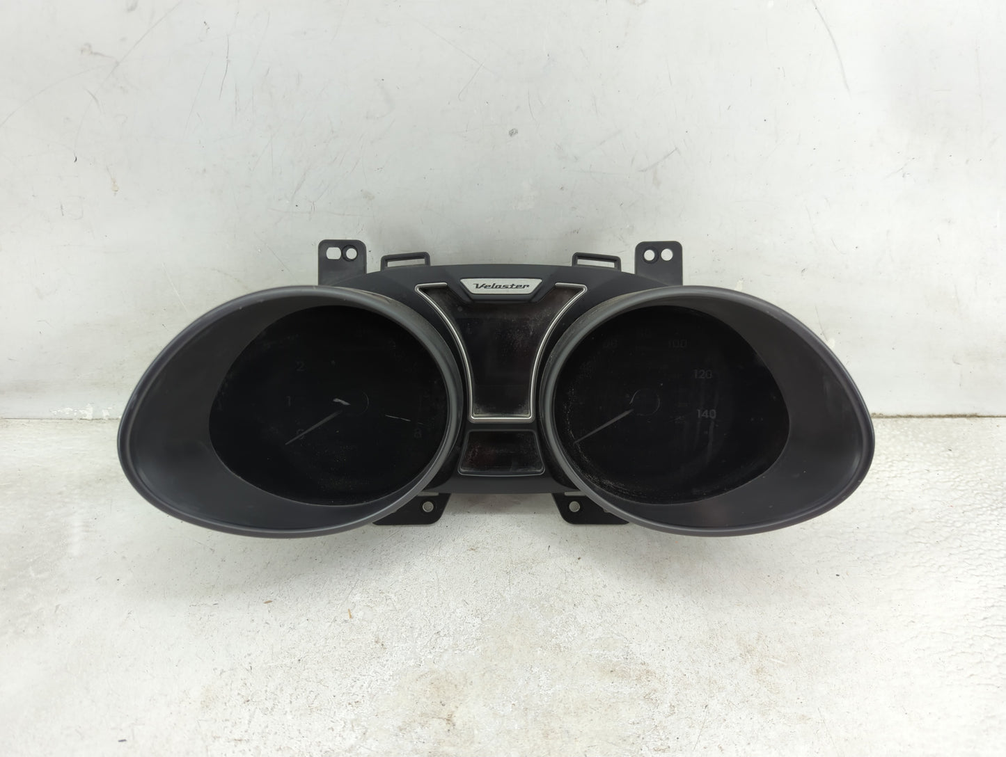 2012-2015 Hyundai Veloster Instrument Cluster Speedometer Gauges P/N:94011-2V331PD5 Miles: Fits Fits 2012 2013 2014 2015 OEM