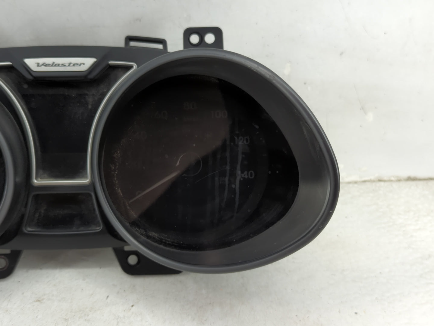 2012-2015 Hyundai Veloster Instrument Cluster Speedometer Gauges P/N:94011-2V331PD5 Miles: Fits Fits 2012 2013 2014 2015 OEM