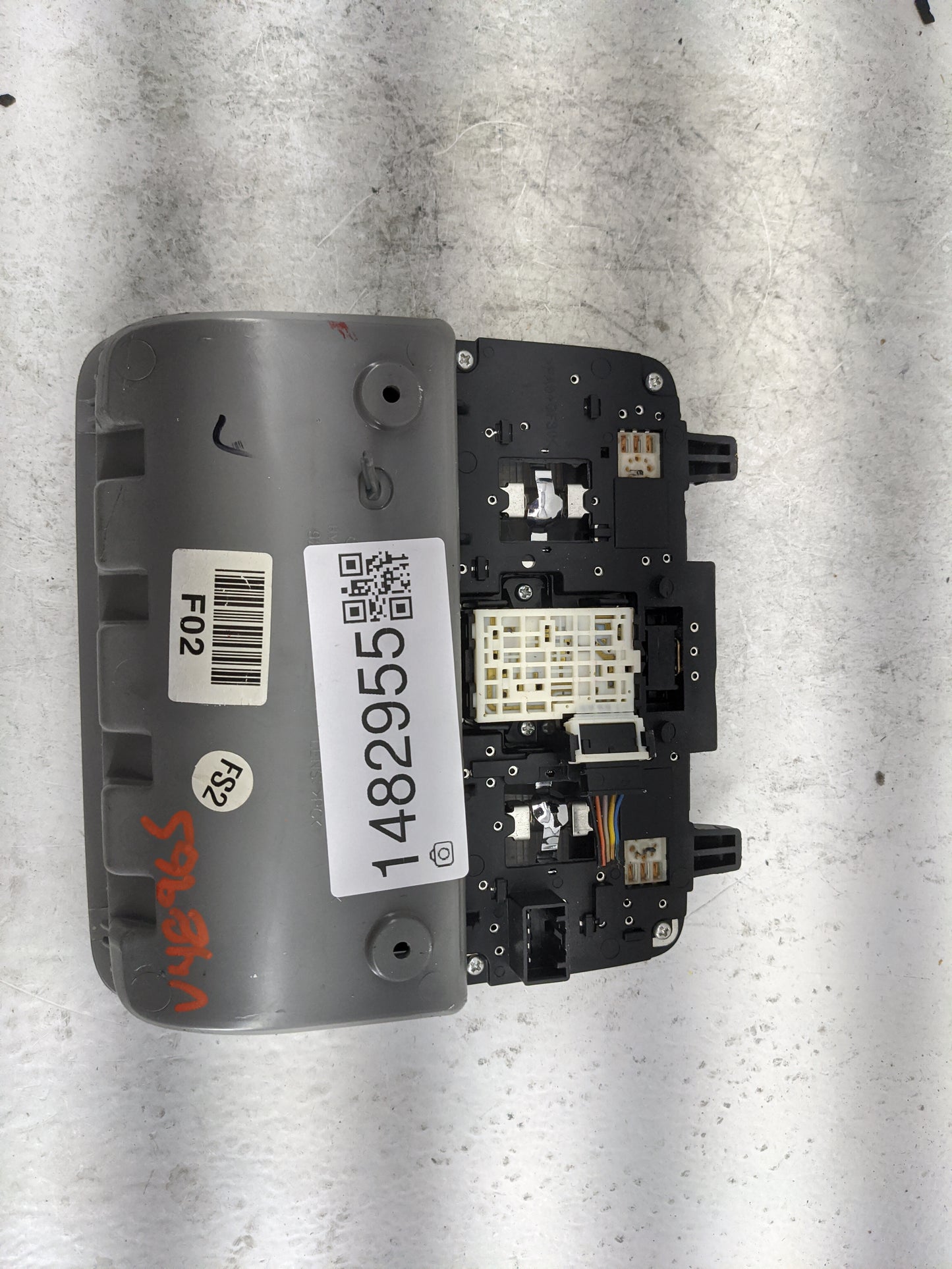 2013 Hyundai Veloster Overhead Roof Console Gray - Oemusedautoparts1.com