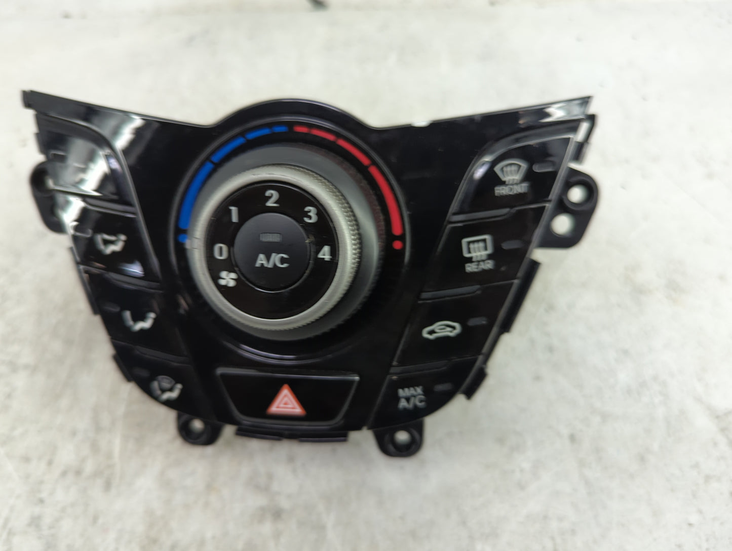 2013-2015 Hyundai Veloster Climate Control Module Temperature AC/Heater Replacement P/N:97250-2V011 Fits Fits 2013 2014 2015