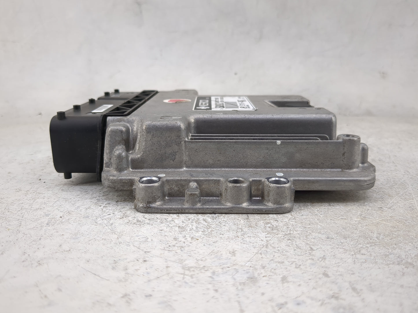 2013-2014 Hyundai Veloster PCM Engine Control Computer ECU ECM PCU OEM P/N:39110-2BBC7 9001120169KD Fits Fits 2013 2014 OEM 