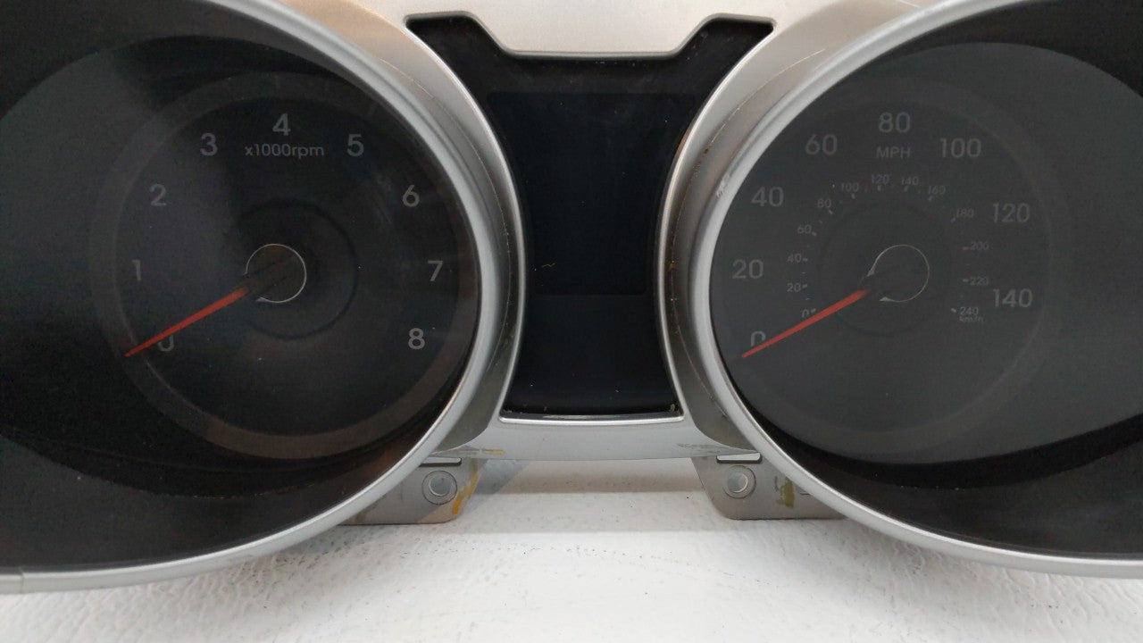 2012-2015 Hyundai Veloster Instrument Cluster Speedometer Gauges P/N:94011-2V330PD5,94001-2V330,94011-2V331 94001-2V330 Fits