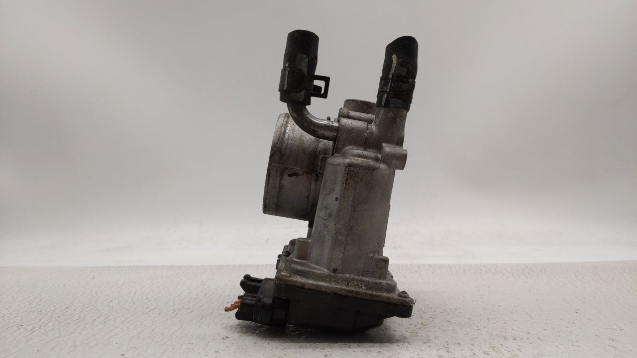 2012-2017 Hyundai Veloster Throttle Body P/N:5302-1S02 35100-2B300 Fits Fits 2012 2013 2014 2015 2016 2017 2018 2019 OEM Use