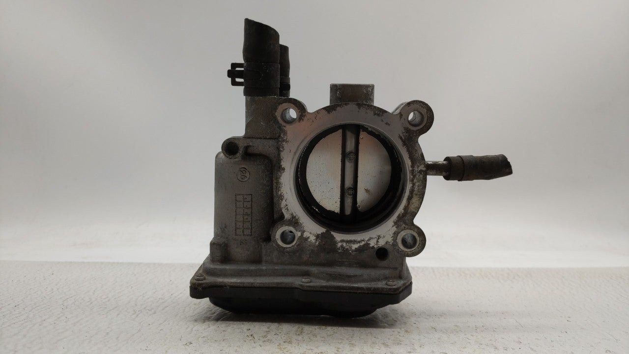 2012-2017 Hyundai Veloster Throttle Body P/N:5302-1S02 35100-2B300 Fits Fits 2012 2013 2014 2015 2016 2017 2018 2019 OEM Use