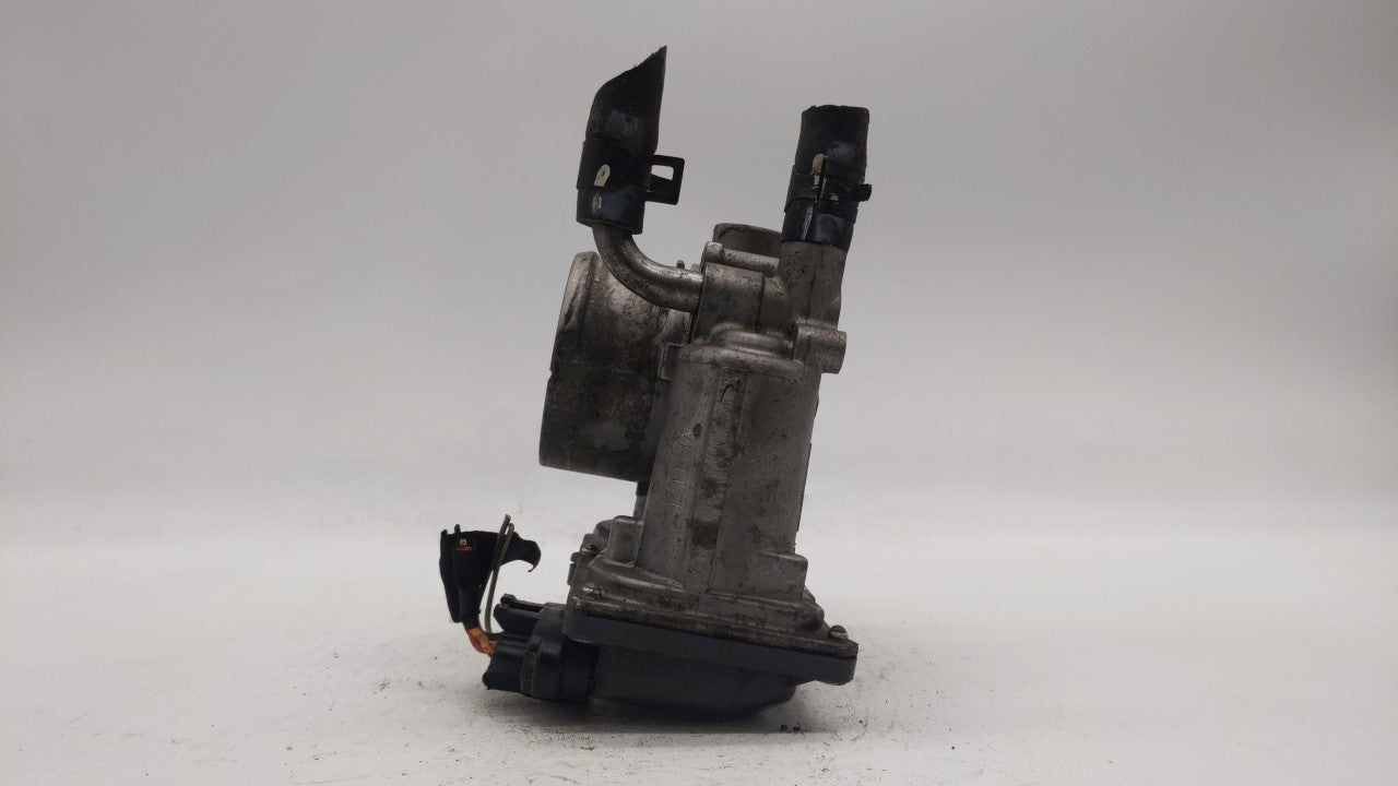2012-2017 Hyundai Veloster Throttle Body P/N:5302-1S02 35100-2B300 Fits Fits 2012 2013 2014 2015 2016 2017 2018 2019 OEM Use