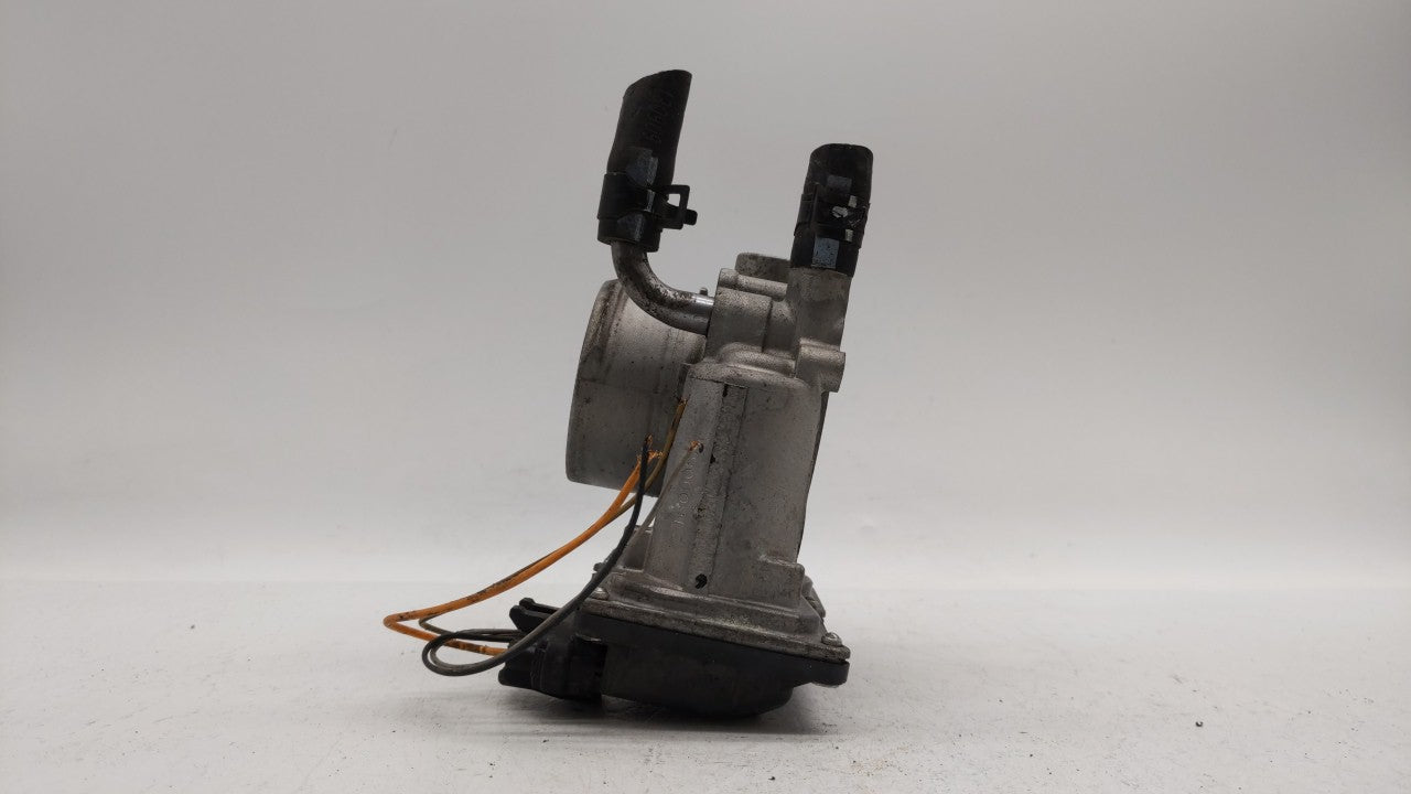 2012-2017 Hyundai Veloster Throttle Body P/N:5302-1S02 35100-2B300 Fits Fits 2012 2013 2014 2015 2016 2017 2018 2019 OEM Use