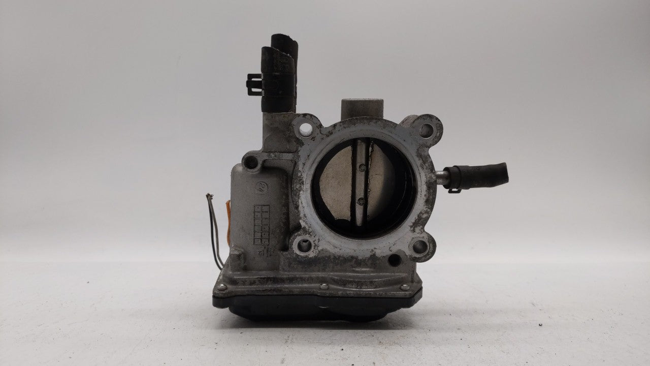 2012-2017 Hyundai Veloster Throttle Body P/N:5302-1S02 35100-2B300 Fits Fits 2012 2013 2014 2015 2016 2017 2018 2019 OEM Use