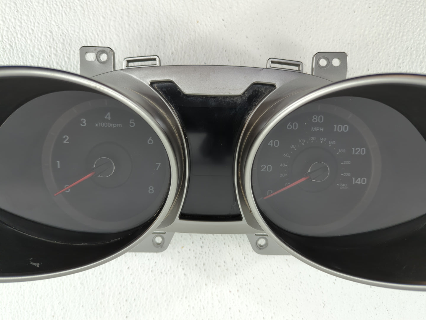 2012-2015 Hyundai Veloster Instrument Cluster Speedometer Gauges P/N:94011-2V330PD5 94001-2V330 Fits Fits 2012 2013 2014 201
