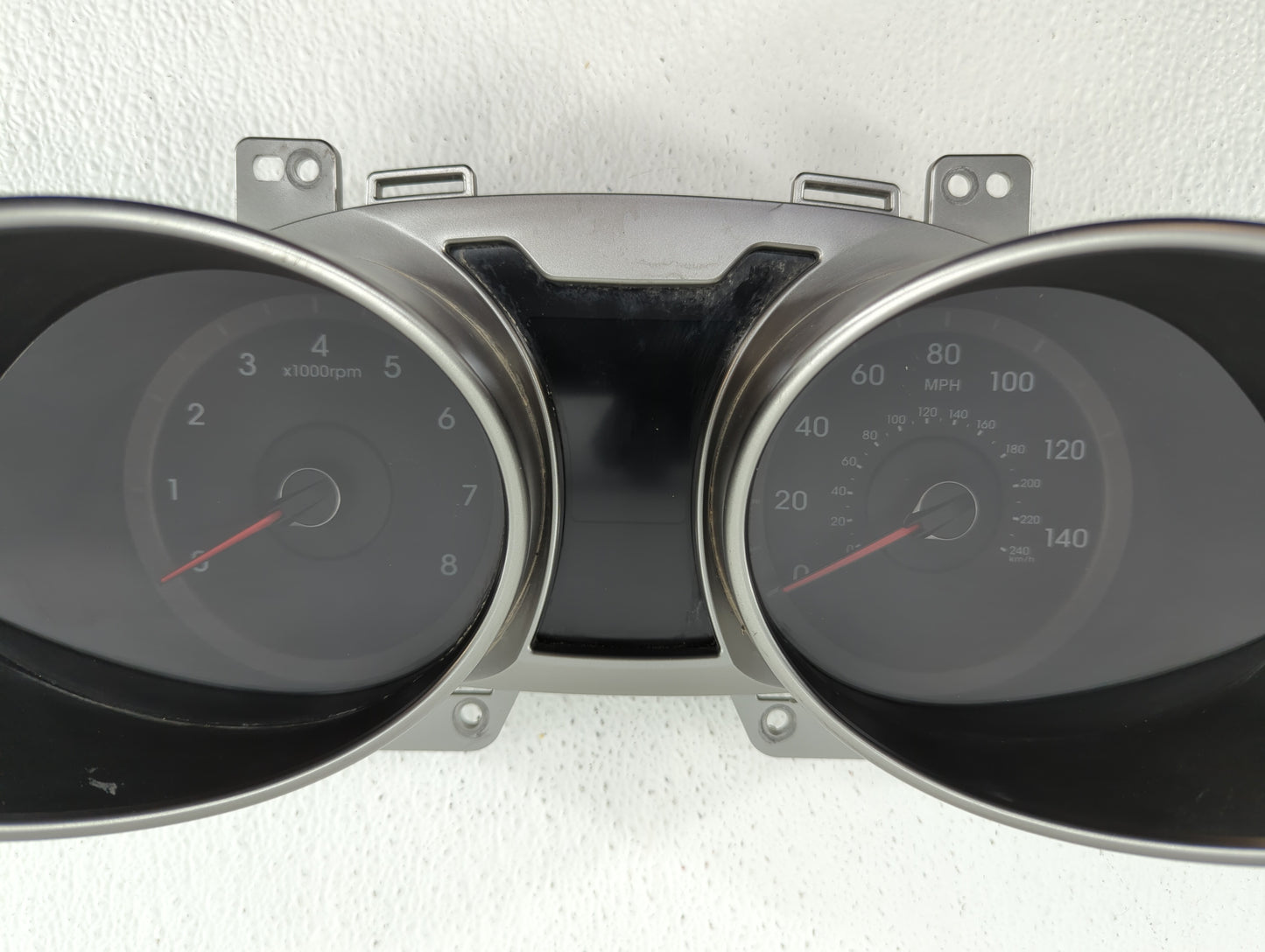 2012-2015 Hyundai Veloster Instrument Cluster Speedometer Gauges P/N:94011-2V330PD5 94001-2V330 Fits Fits 2012 2013 2014 201