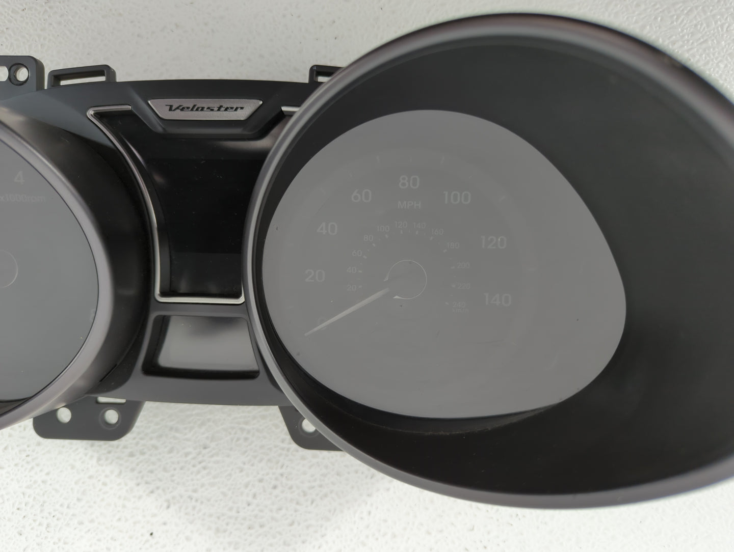 2012-2015 Hyundai Veloster Instrument Cluster Speedometer Gauges P/N:94011-2V330PD5 94001-2V330 Fits Fits 2012 2013 2014 201