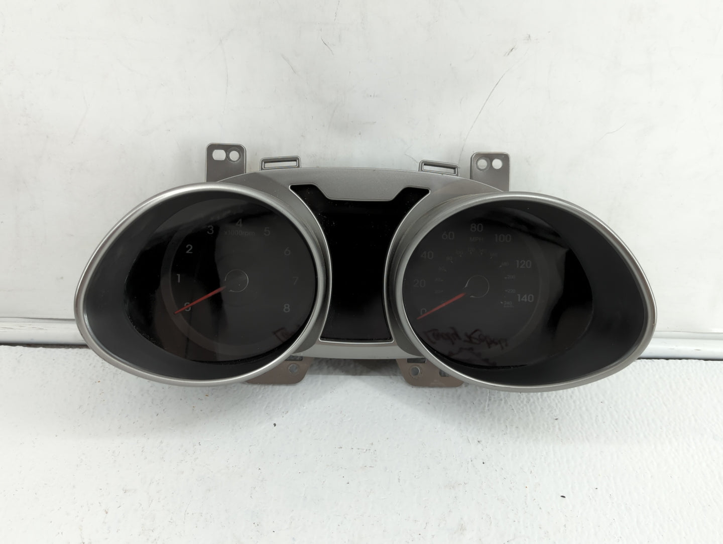 2012-2015 Hyundai Veloster Instrument Cluster Speedometer Gauges P/N:94011-2V330PD5 94001-2V330 Fits Fits 2012 2013 2014 201