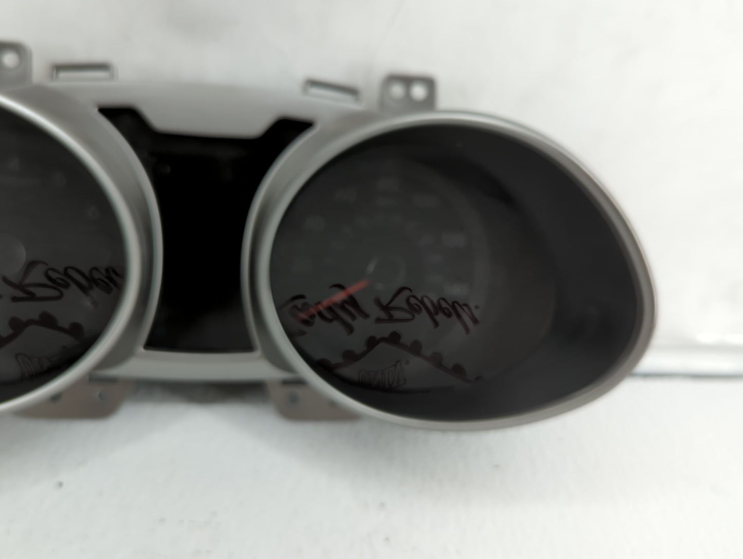 2012-2015 Hyundai Veloster Instrument Cluster Speedometer Gauges P/N:94011-2V330PD5 94001-2V330 Fits Fits 2012 2013 2014 201