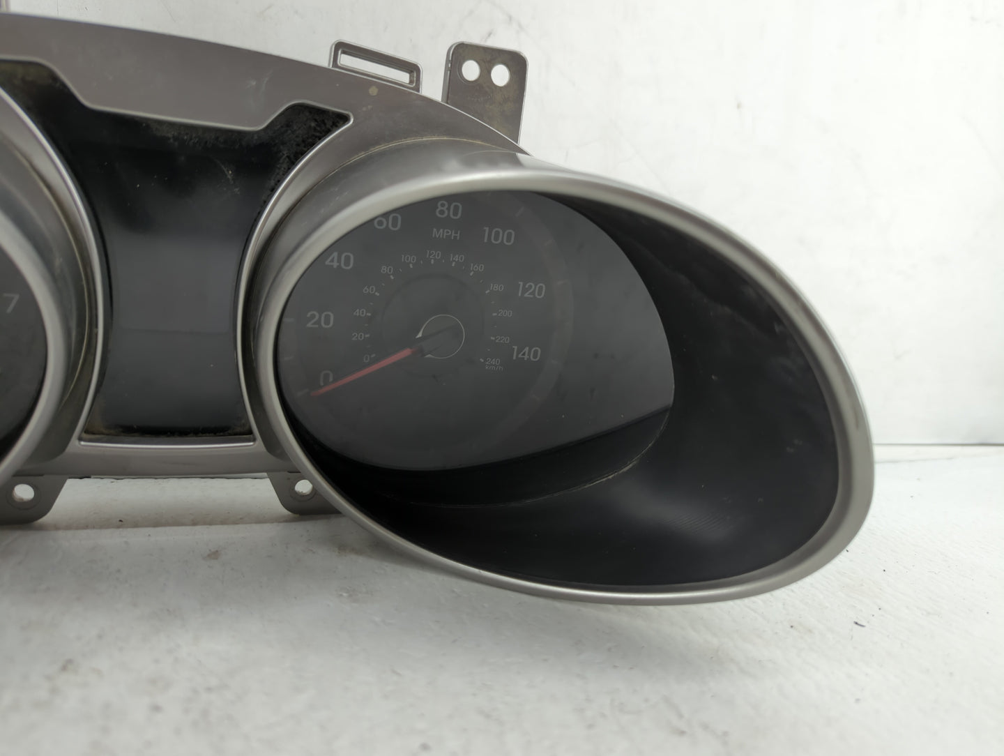 2012-2015 Hyundai Veloster Instrument Cluster Speedometer Gauges P/N:94011-2V320PD5 94011-2V320 Fits Fits 2012 2013 2014 201