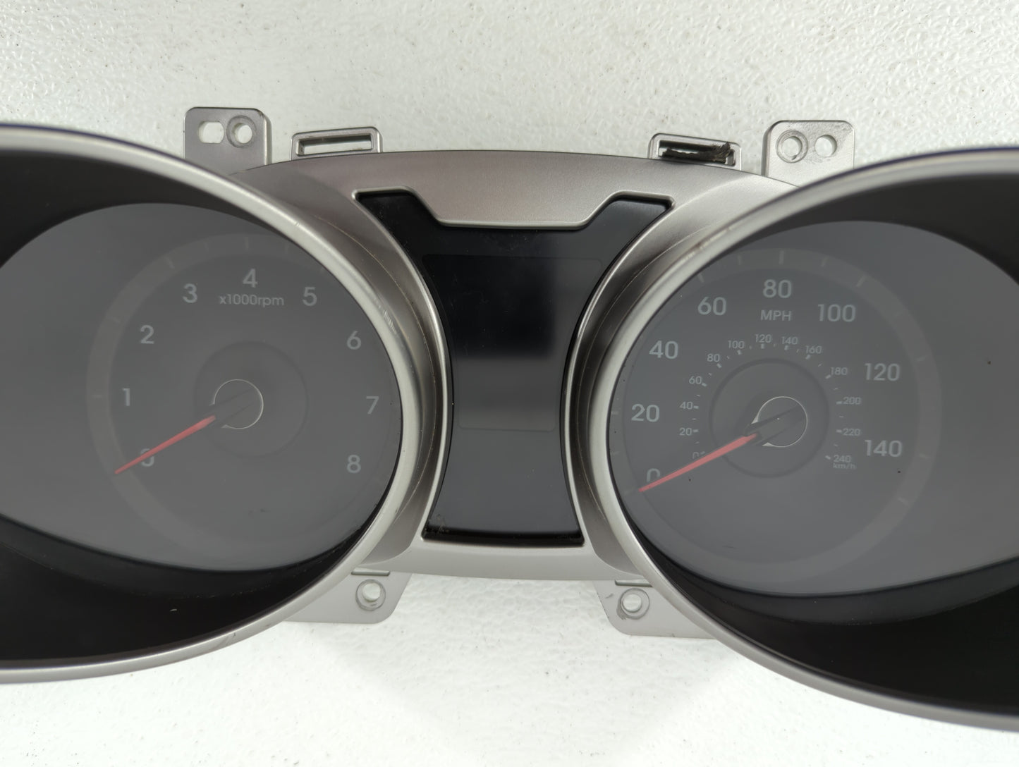 2012-2015 Hyundai Veloster Instrument Cluster Speedometer Gauges P/N:94011-2V331PD5 94011-2V330PD5 Fits Fits 2012 2013 2014 