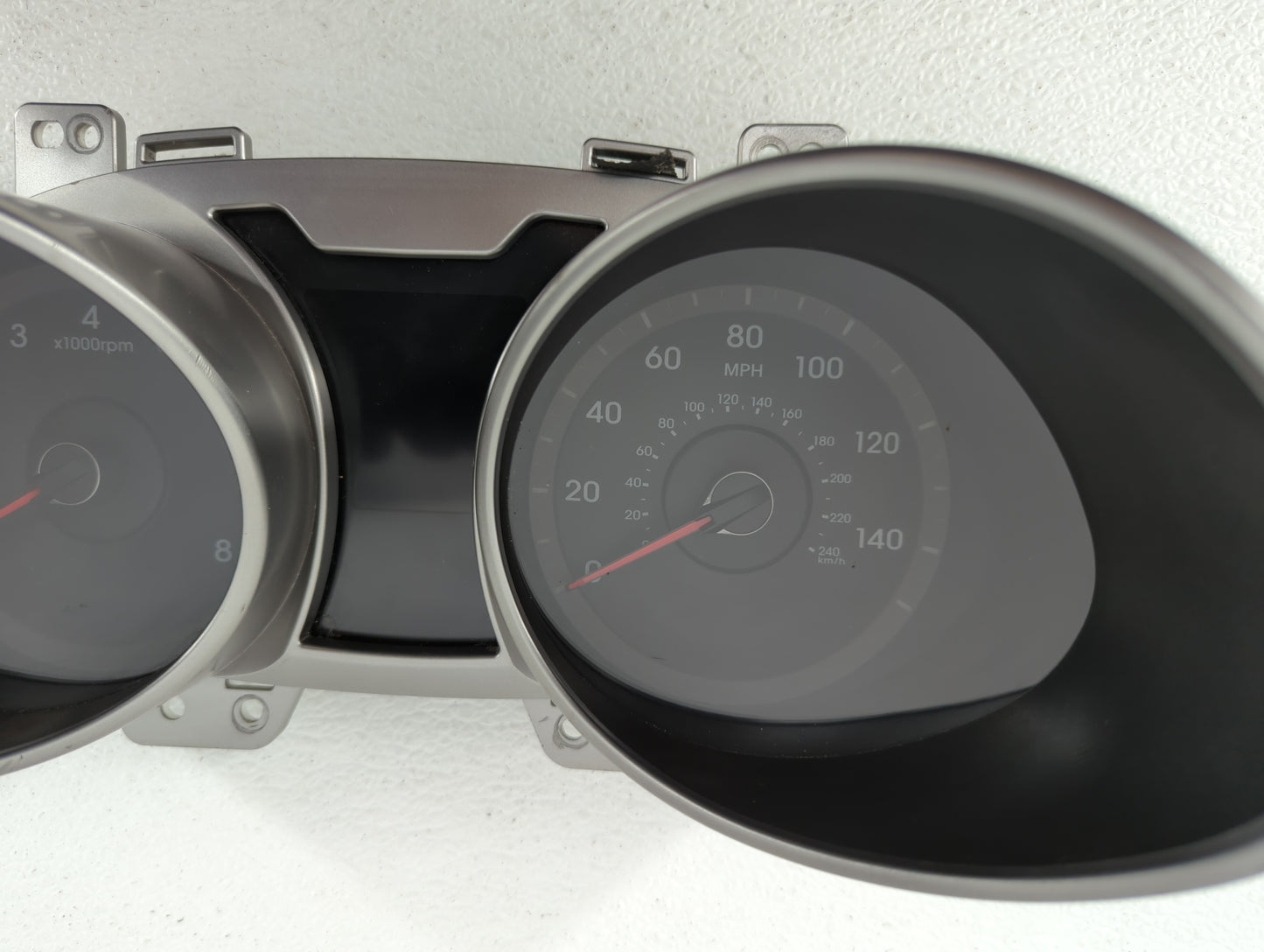 2012-2015 Hyundai Veloster Instrument Cluster Speedometer Gauges P/N:94011-2V331PD5 94011-2V330PD5 Fits Fits 2012 2013 2014 