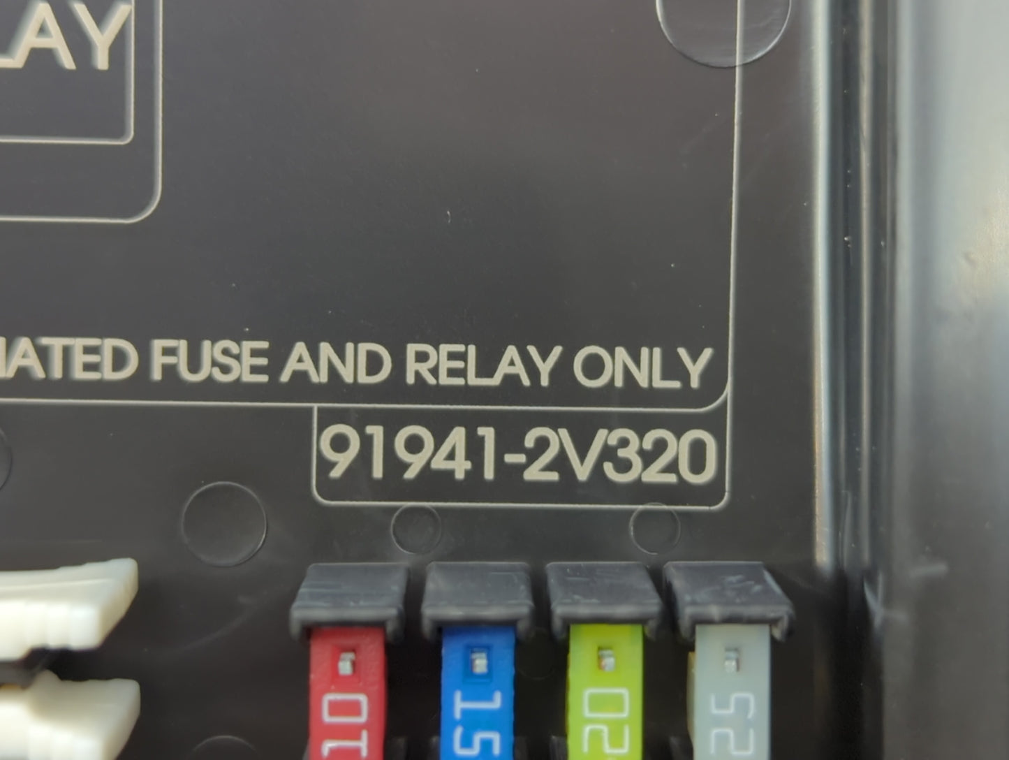 2012-2014 Hyundai Veloster Fusebox Fuse Box Panel Relay Module P/N:N91236-2V613-C0 913012V024, 912362V650 Fits Fits 2012 201