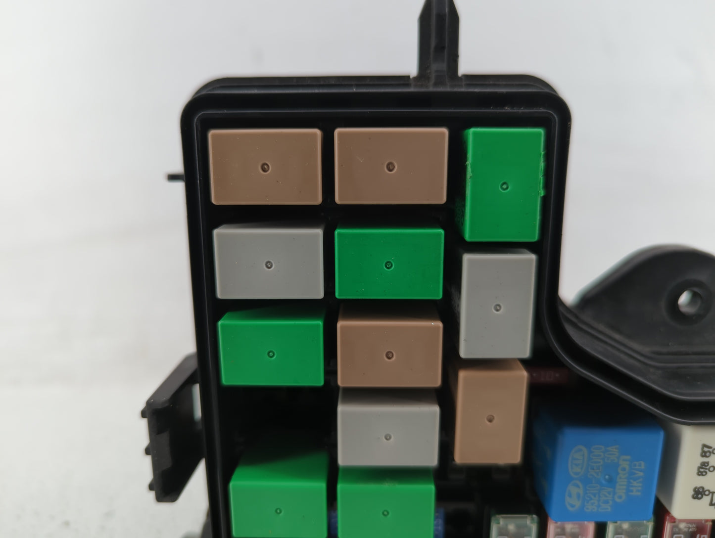 2012-2014 Hyundai Veloster Fusebox Fuse Box Panel Relay Module P/N:91236-2V013 N91236-2V613-C0 Fits Fits 2012 2013 2014 OEM 