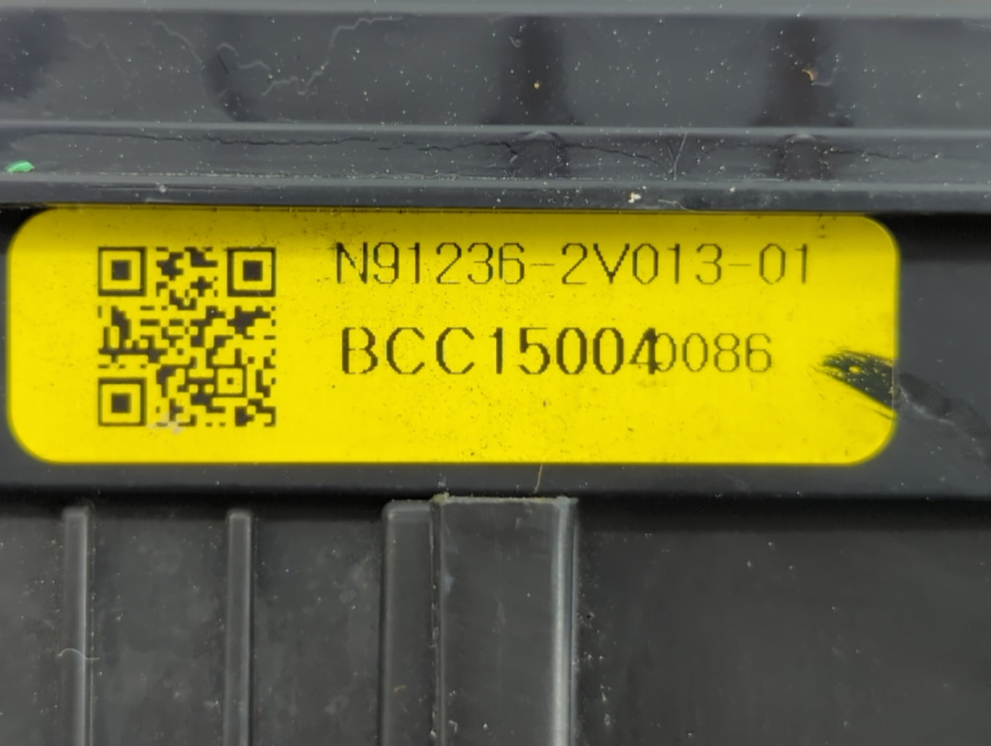 2012-2014 Hyundai Veloster Fusebox Fuse Box Panel Relay Module P/N:91236-2V013 N91236-2V613-C0 Fits Fits 2012 2013 2014 OEM 