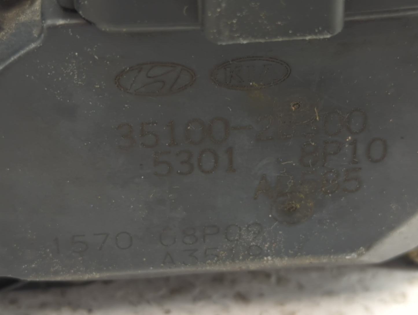 2012-2017 Hyundai Veloster Throttle Body P/N:35100-2B600 Fits Fits 2012 2013 2014 2015 2016 2017 2018 2019 OEM Used Auto Par