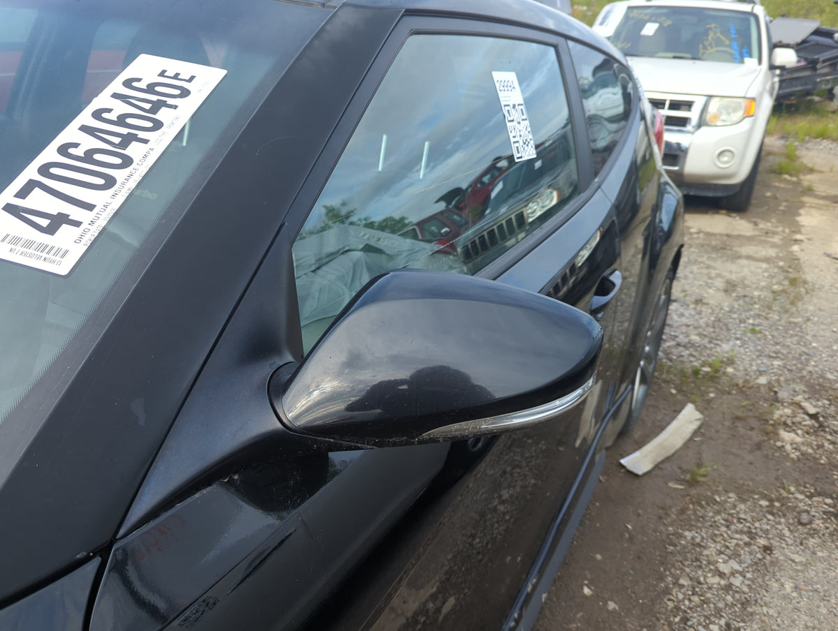 2012-2014 Hyundai Veloster Driver Side View Mirror - Left Door Mirror OEM Used - Oemusedautoparts1.com