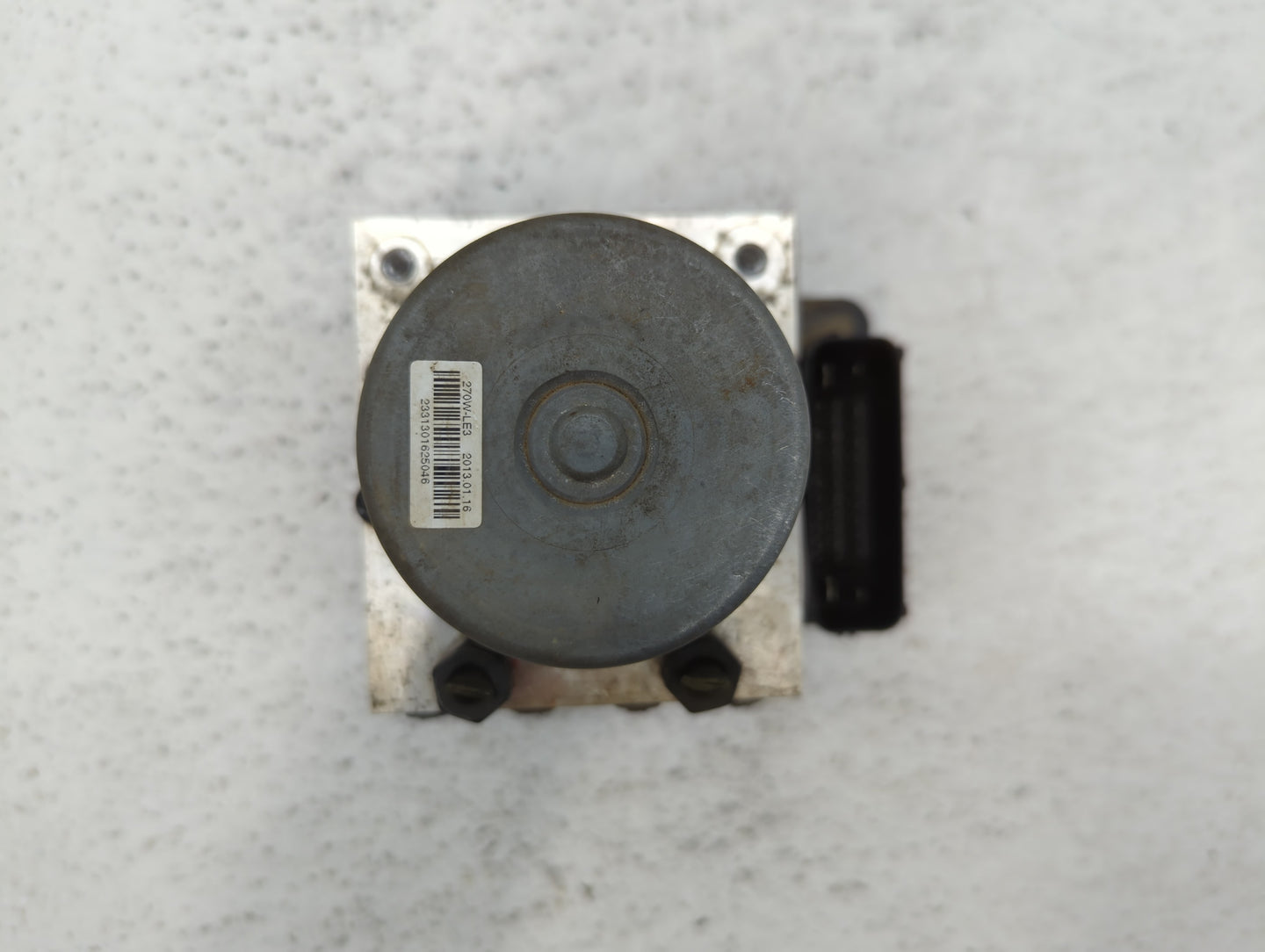 2013 Hyundai Veloster ABS Pump Control Module Replacement P/N:58920-2V450 Fits OEM Used Auto Parts - Oemusedautoparts1.com