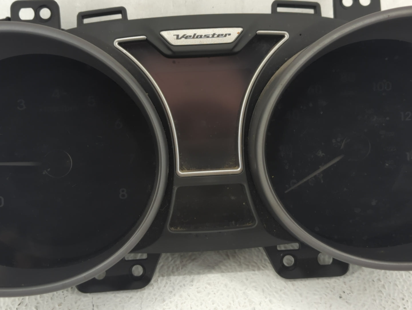 2012-2015 Hyundai Veloster Instrument Cluster Speedometer Gauges P/N:94011-2V320PD5 94001-2V321RDR Fits Fits 2012 2013 2014 