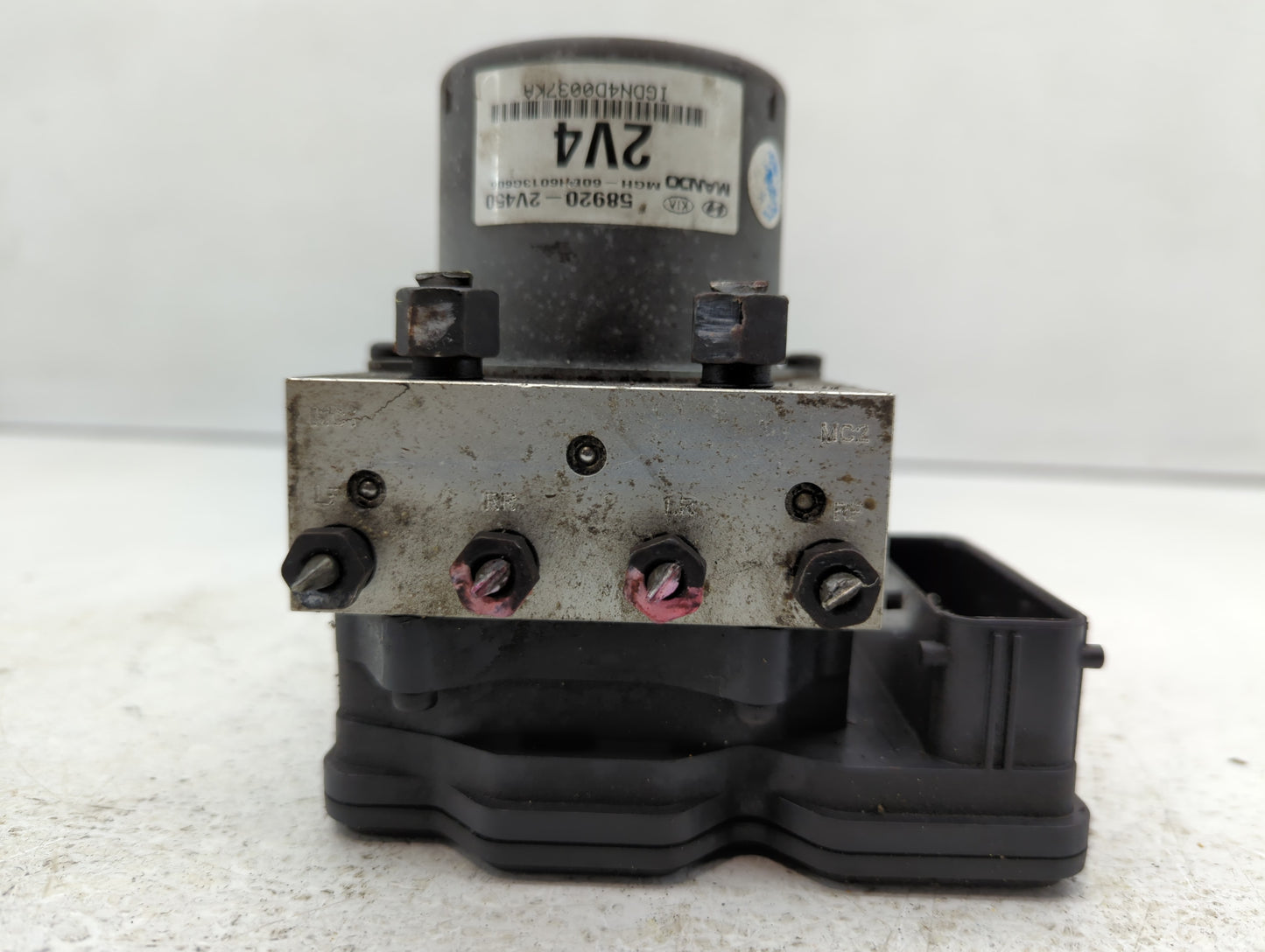 2013 Hyundai Veloster ABS Pump Control Module Replacement P/N:58920-2V450 Fits OEM Used Auto Parts - Oemusedautoparts1.com