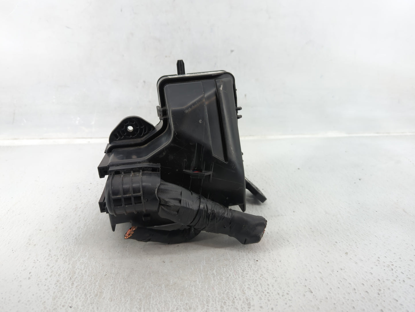 2012-2014 Hyundai Veloster Fusebox Fuse Box Panel Relay Module P/N:91304 2V012 Fits Fits 2012 2013 2014 OEM Used Auto Parts 