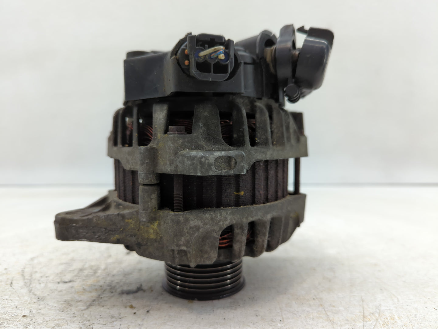 2012-2017 Hyundai Veloster Alternator Replacement Generator Charging Assembly Engine OEM P/N:37300-2B300 2607372 Fits OEM Us