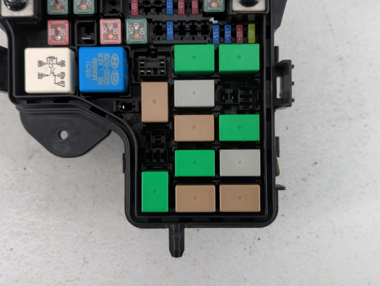 2012-2014 Hyundai Veloster Fusebox Fuse Box Panel Relay Module P/N:912072V133 Fits Fits 2012 2013 2014 OEM Used Auto Parts -