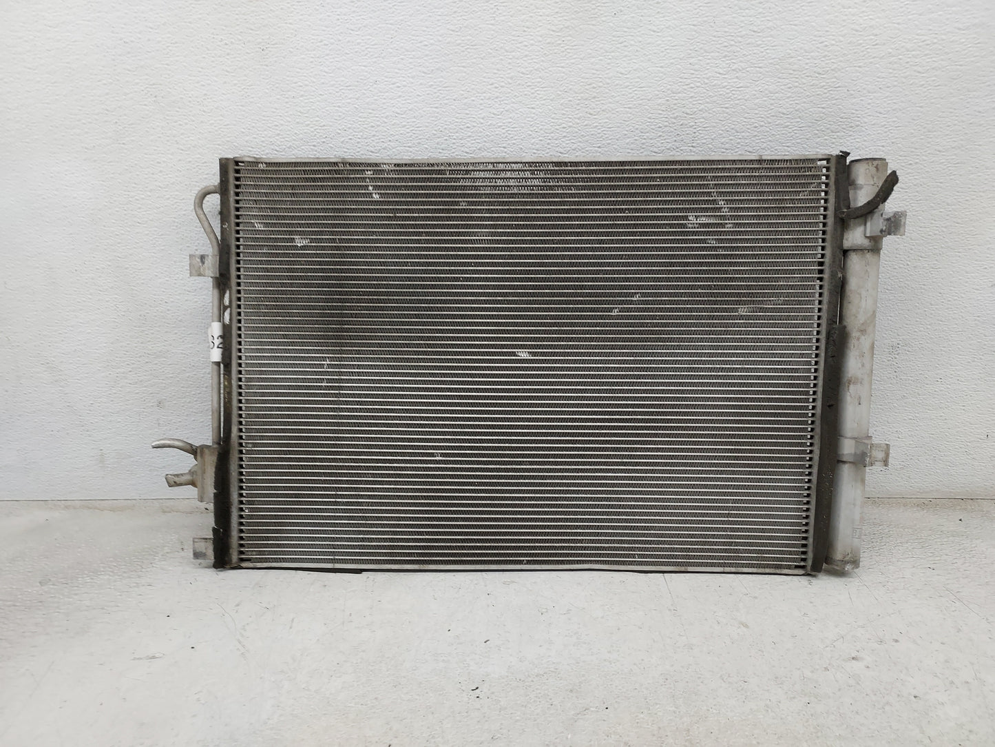 2012-2013 Hyundai Veloster Engine Cooling Radiator Condensor Fits Fits 2012 2013 OEM Used Auto Parts - Oemusedautoparts1.com