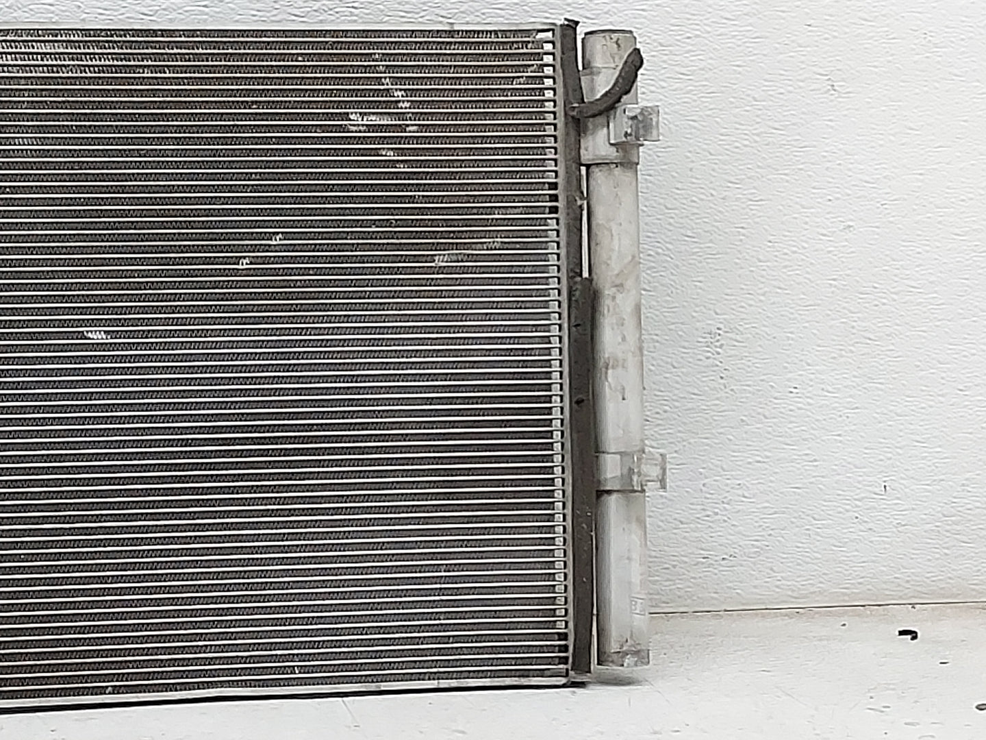 2012-2013 Hyundai Veloster Engine Cooling Radiator Condensor Fits Fits 2012 2013 OEM Used Auto Parts - Oemusedautoparts1.com