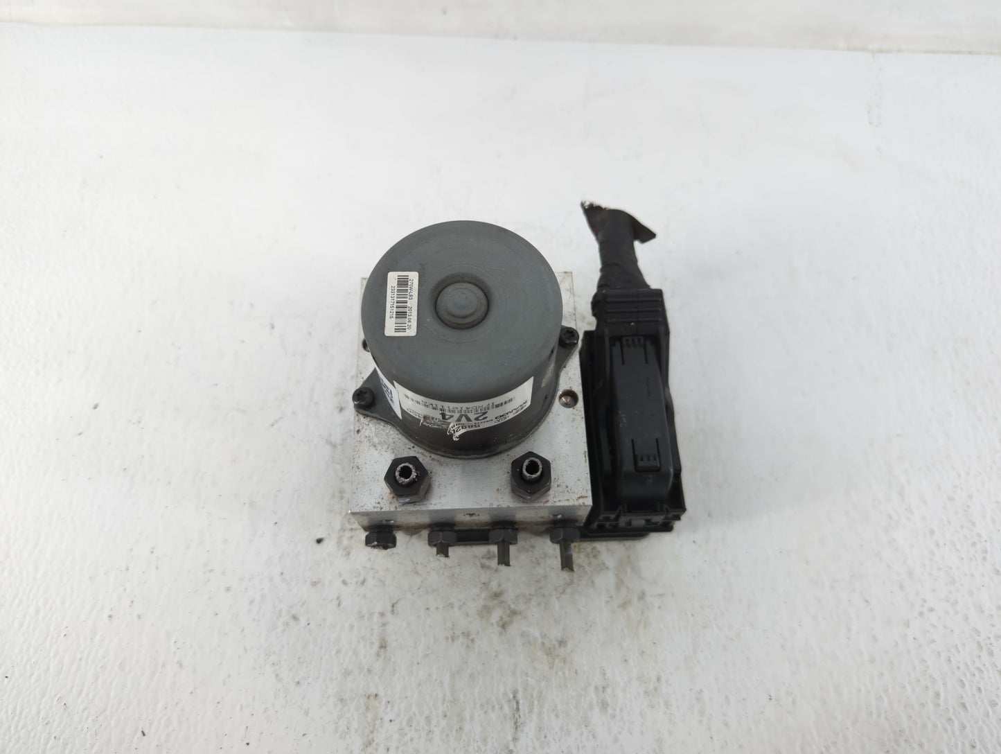2013 Hyundai Veloster ABS Pump Control Module Replacement P/N:58920 Fits OEM Used Auto Parts - Oemusedautoparts1.com