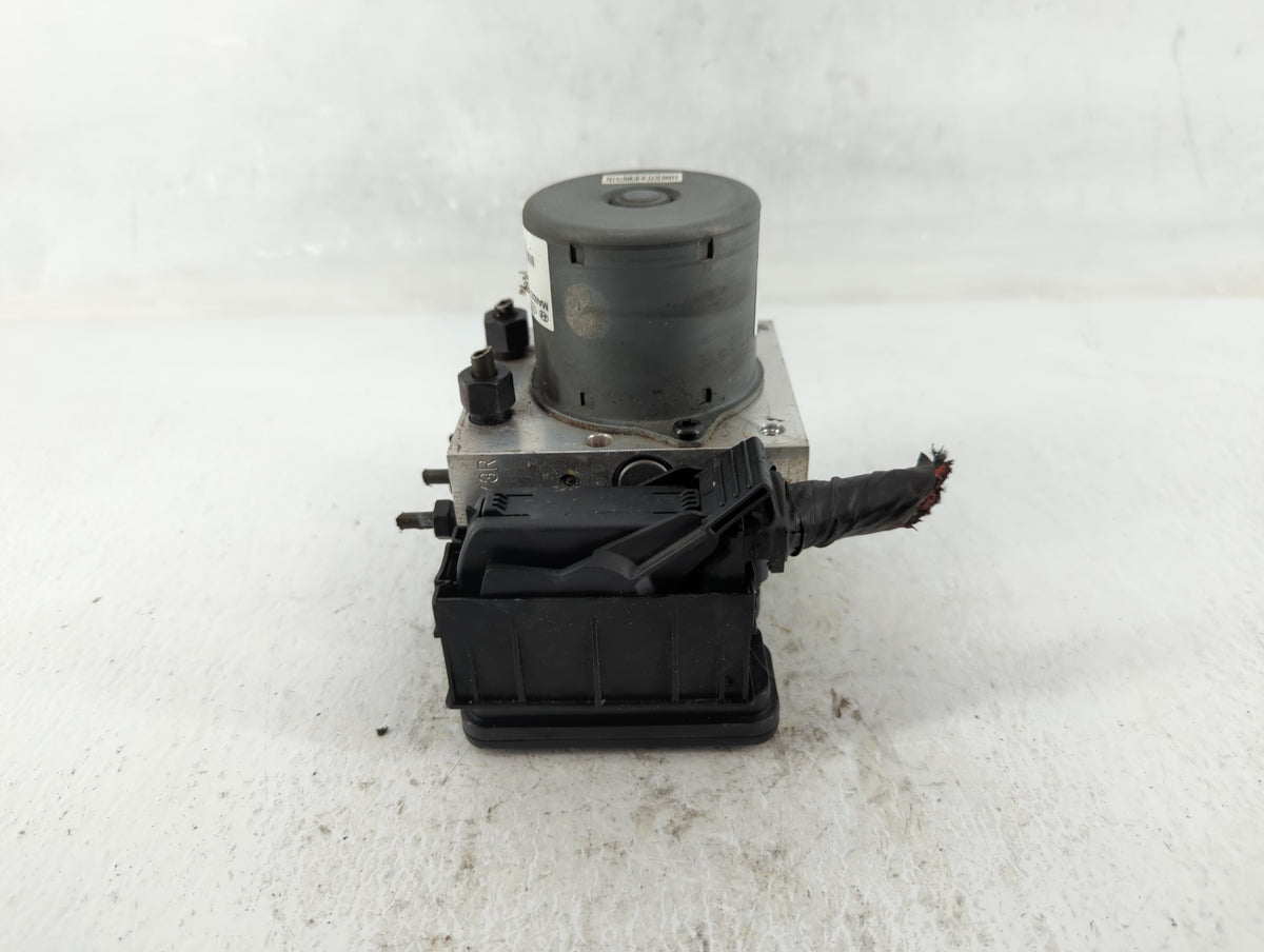 2013 Hyundai Veloster Anti-Lock Brake ABS Pump Module Actuator OEM P/N:58920 Fits OEM Used Auto Parts - Oemusedautoparts1.co