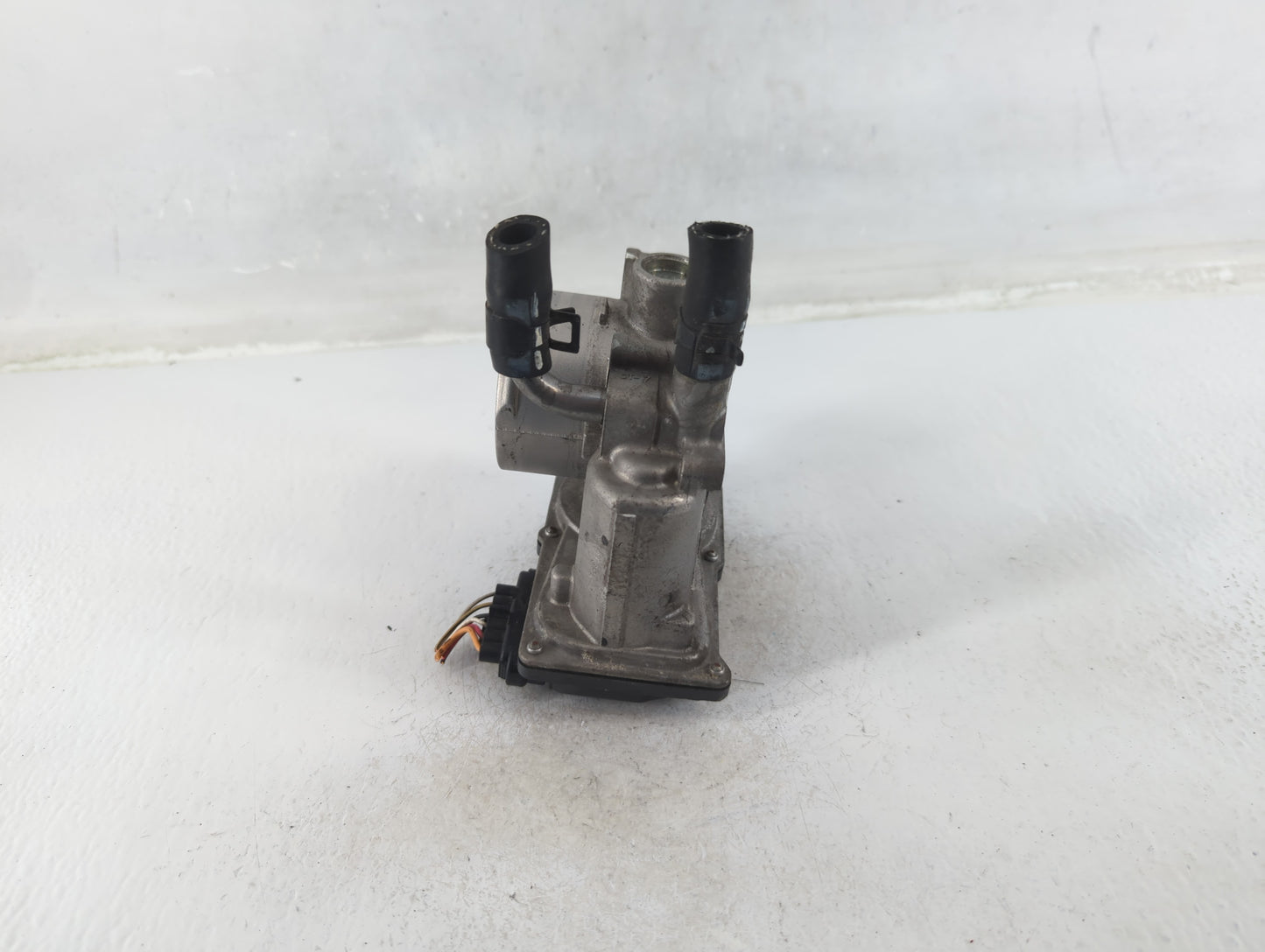 2012-2017 Hyundai Veloster Throttle Body P/N:5301 1Q10 35100-2B300 Fits Fits 2012 2013 2014 2015 2016 2017 2018 2019 OEM Use