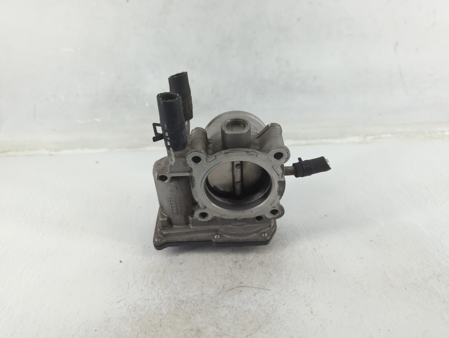 2012-2017 Hyundai Veloster Throttle Body P/N:5301 1Q10 35100-2B300 Fits Fits 2012 2013 2014 2015 2016 2017 2018 2019 OEM Use