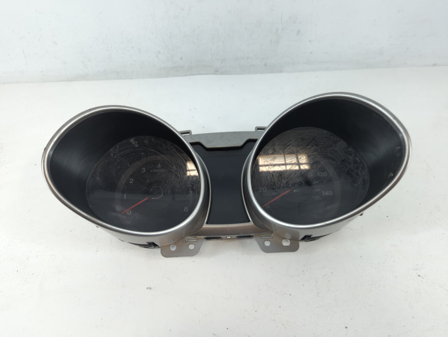 2012-2015 Hyundai Veloster Instrument Cluster Speedometer Gauges P/N:94001-2V330 Fits Fits 2012 2013 2014 2015 OEM Used Auto