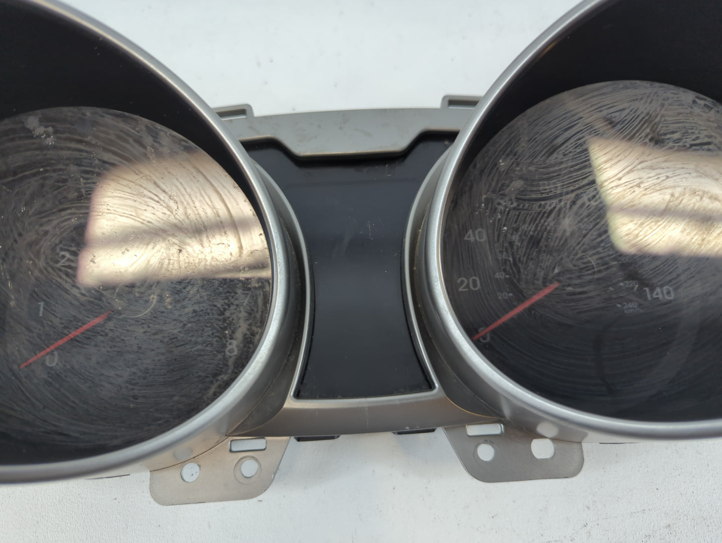 2012-2015 Hyundai Veloster Instrument Cluster Speedometer Gauges P/N:94001-2V330 Fits Fits 2012 2013 2014 2015 OEM Used Auto